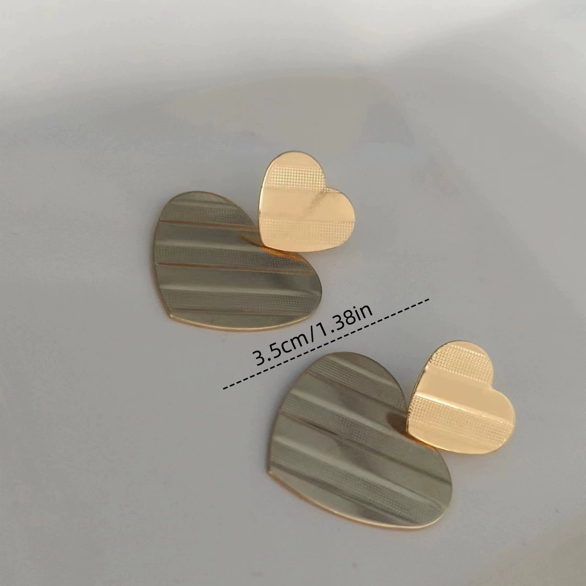 Chic Striped Embracing Hearts Design for Women: Bold Two-part Pendant Jewelry