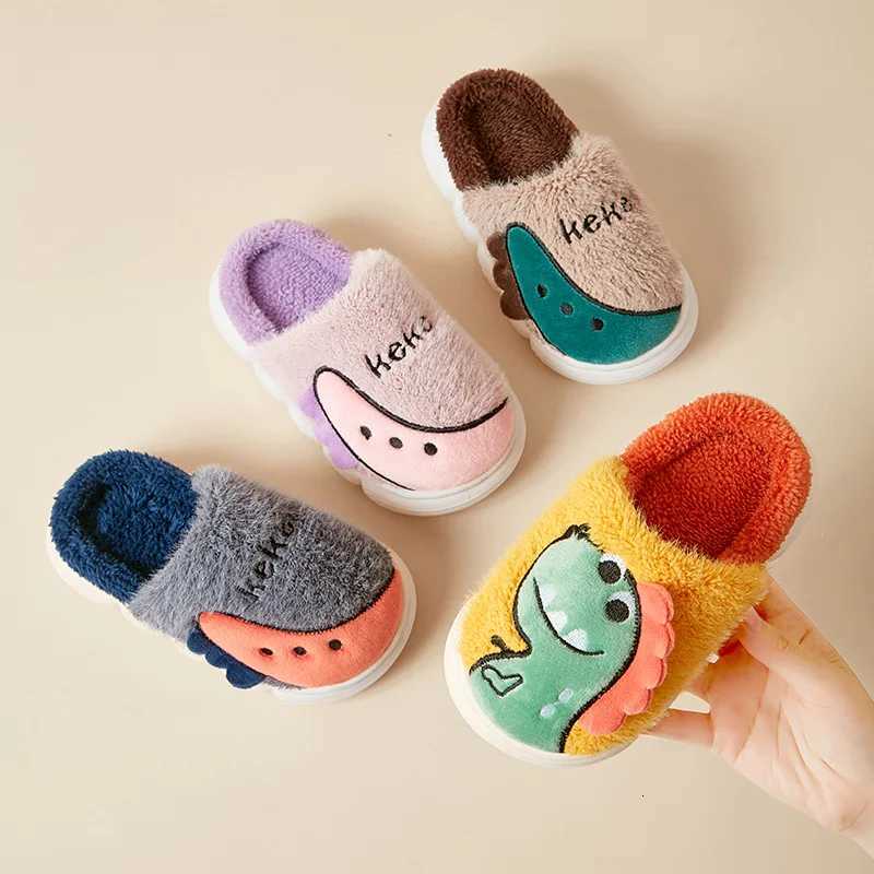 Fashion Girls Shoes 2025 Winter New Kids Boots Fashion Versatile Boys Slippers Comfort Versatile Girls Home Cotton Slippers S260305