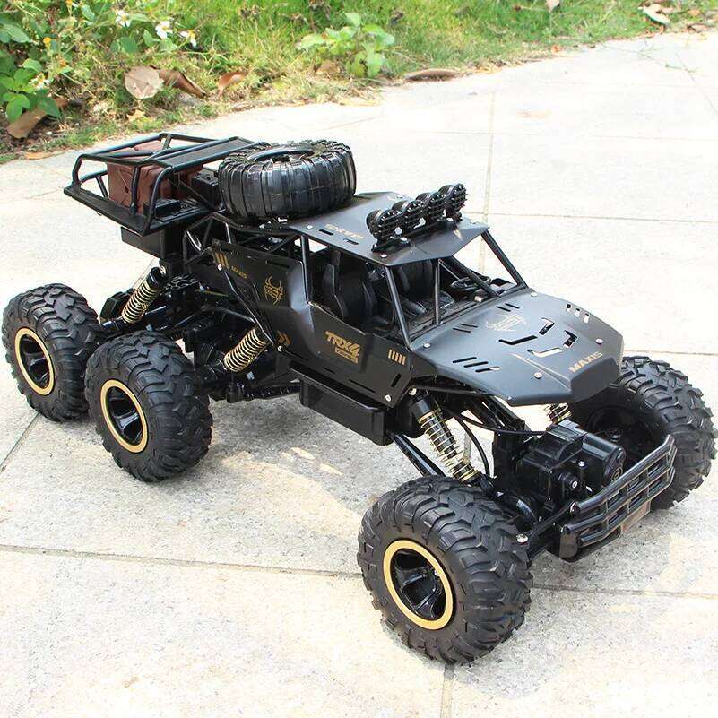 1:8 Large Six Wheel 4WD Off Road Climbing Remote Control Car 2.4G Shock Absorber Alloy Shell 150M Electric RC Truck Buggy Toy C260305