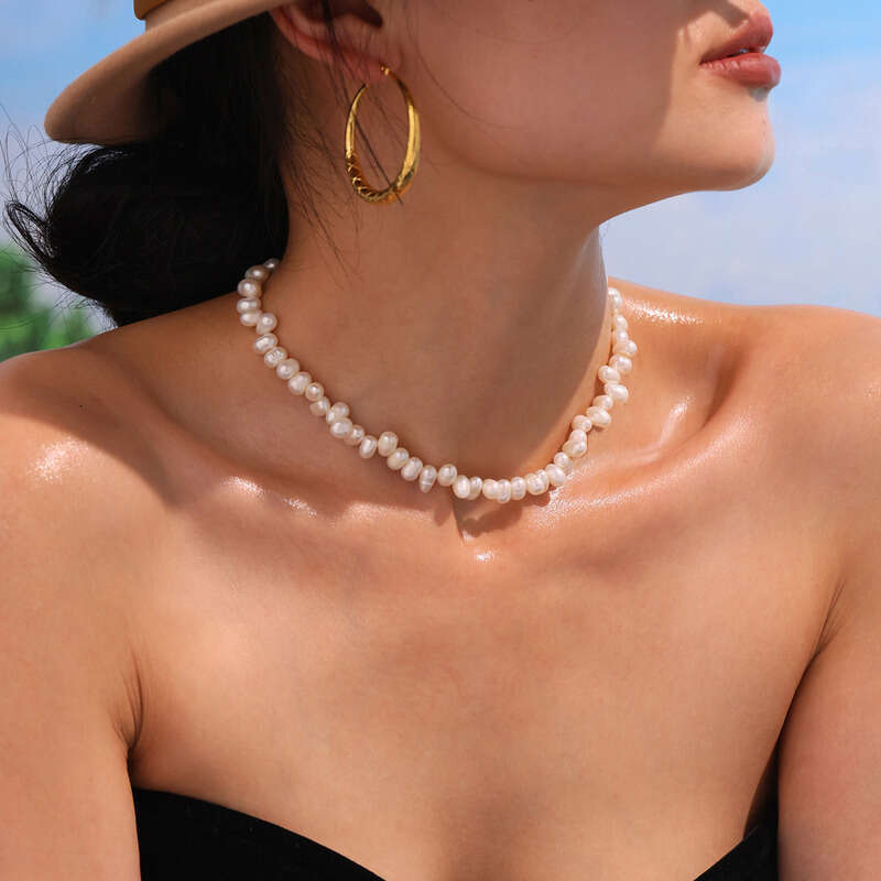 Women's Elegant Necklace: Irregular Freshwater Pearl Necklace For Women Non-fading Fashionable Light Luxury Versatile Collarbone Chain Daily Gift
