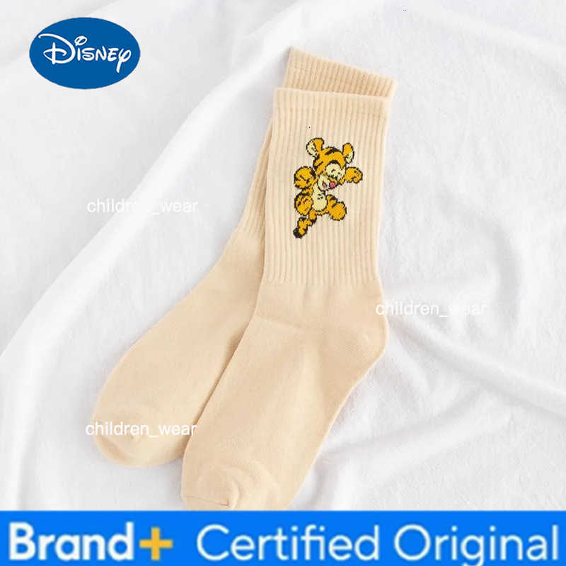 Disney Girl cartoon sweet and cute solid color Mickey Minnie Dais Donald Duck cotton sweat-absorbent tube socks sports socks H260306