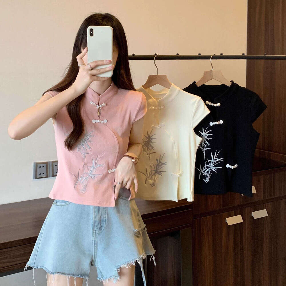 New Slim Fit Short Sleeve Chinese Sle ort Sve Embroidered Slim Fit Women's T-irt Summer 2026 Faion Trend Split Opening qipaoTop Ladies' irt
