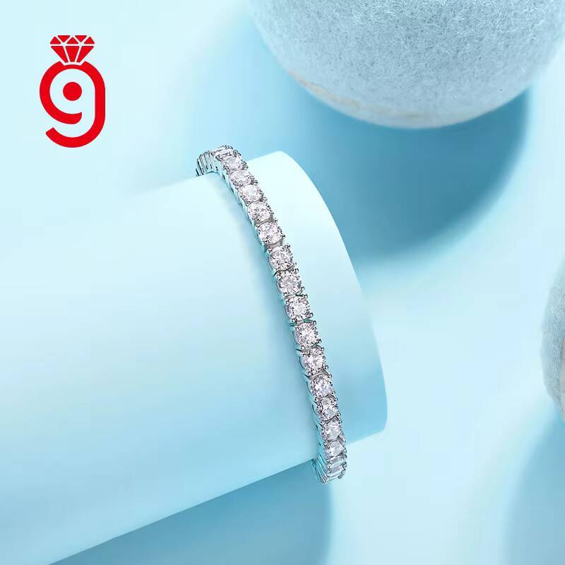 Hot Selling 925 Silver with Vvs Moissanite Exquisitely Cut Women Tennis Bracelet for Parties and Weddings Tennis Bracelet