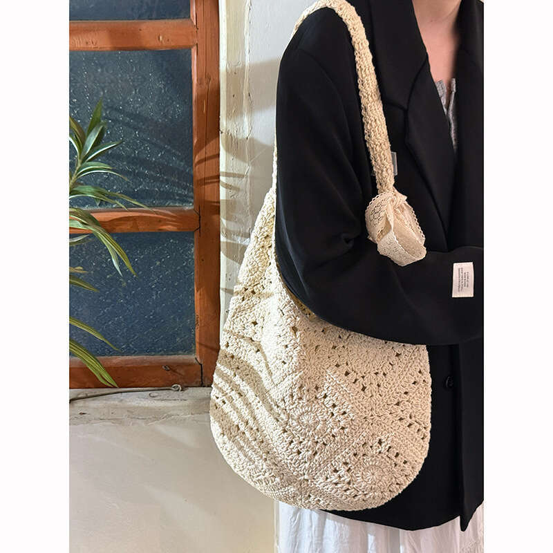 New Fashionable Versatile Woven For Women, Simple And Stylish Large Capacity Tote Bag With A Casual Look
