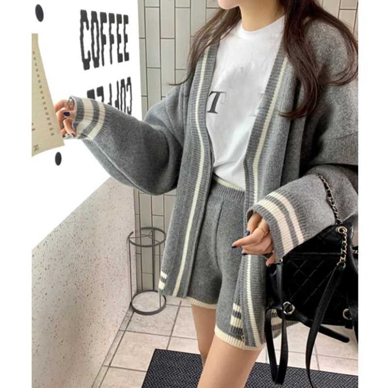 Fashion V Neck Long Sleeve Cardigans Women Sweaters Knitted Loose Shorts Two 2 Pieces Sets Casual Office Simple Zipper Outfits M260306
