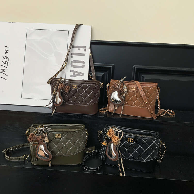 Women Colour Trend New Fashionable Versatile Small Square Stylish Chain Shoulder Bag Style Crossbody Bag
