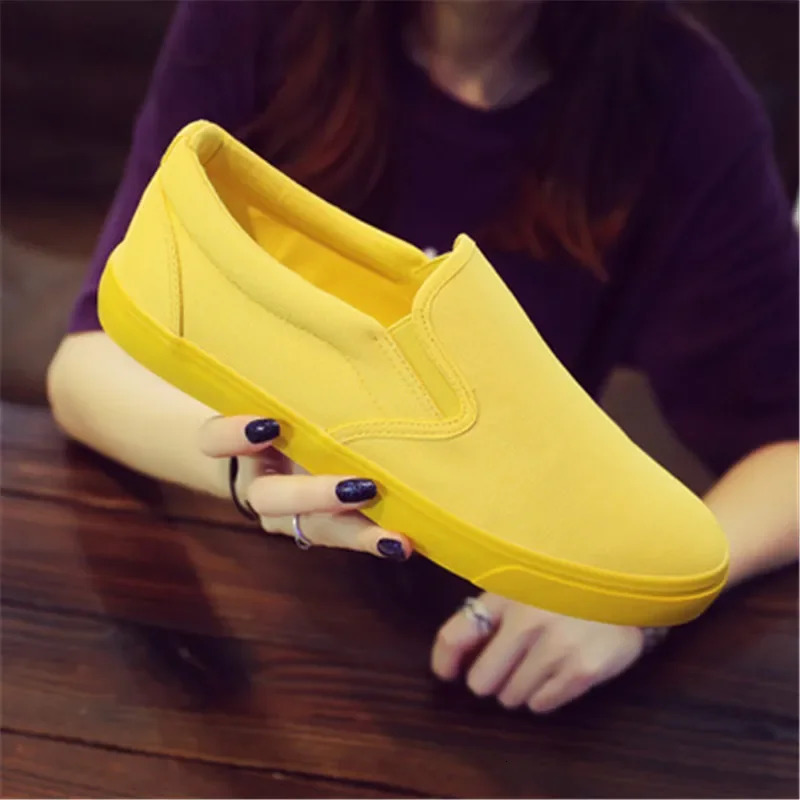 Men and Women Breathable Canvas Casual Shoes Student Loafers Shoes Unisex Fashion Flat Sneaker Orange Yellow Green Footwear 260305