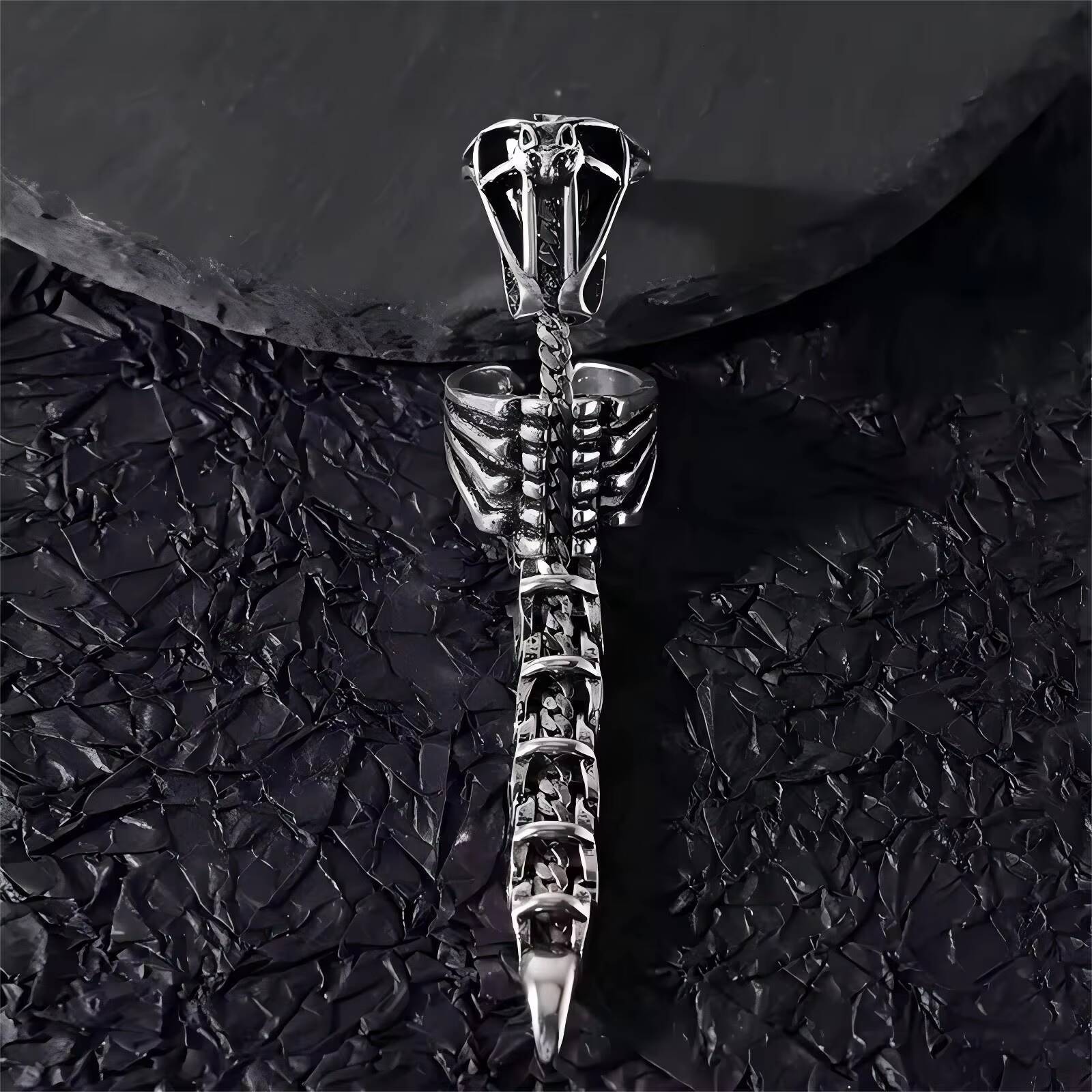 Retro Scorpion Ring Movable Personality Punk Hip-hop Mens Open Ring Wholesale Alloy Ring for Men and Women Fashion Jewelry