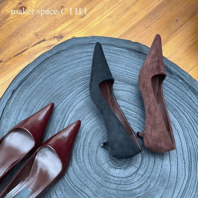 Spring Bling Gold Silver Shallow Pointed Toe Med Heel Pumps Fashion Slip on Kitten Heels Lady Party Wedding Shoes Heels 260303