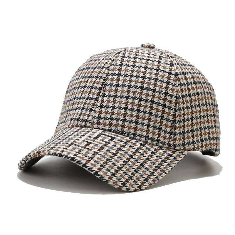 Plaid Baseball Cap - Warm, Lightweight & Adjustable for Autumn/Winter Outdoor Activitie Y260304