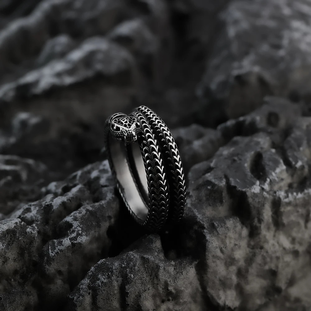 European and American Steel Snake King Ring for Mens Personalized Hip Hop Fashion Mens Stainless Steel Ring 260302