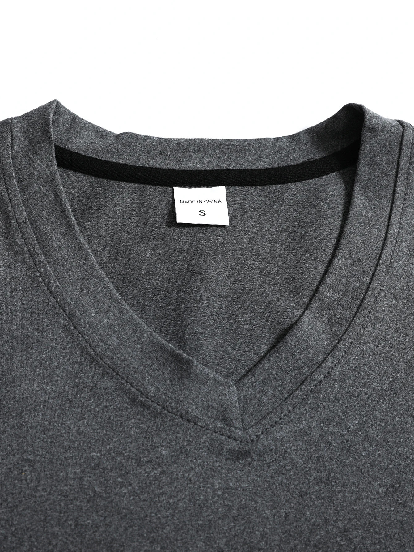 Spring Autumn Style Everyday Wear Outdoor Sports Fashion Trendy Versatile Color Block Vneck Long Sleeve Mens Top 260302