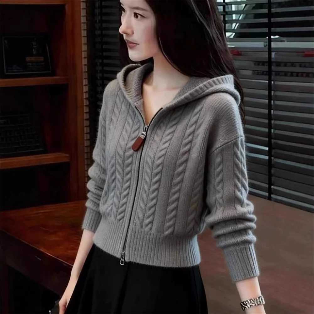 Womens Fashion Knitted Zipper Hooded Cardigan Sweater Jackets Spring Autumn Winter Korean Style Twist Sweater Cardigans Clothes M260306