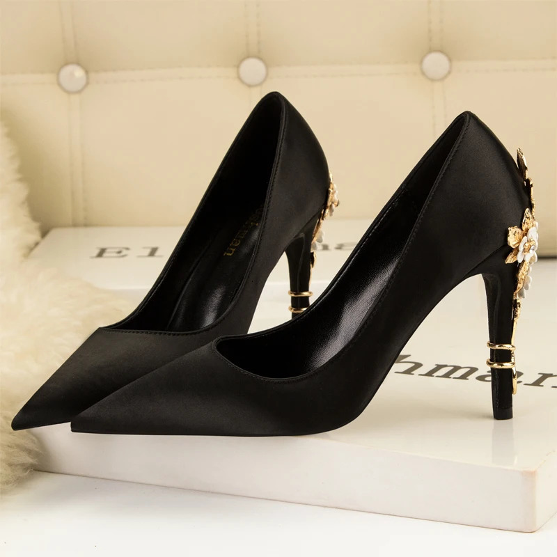 2026 Metal Flower Women Pumps Shoes High Heels Women Satin Stiletto Heels 10 Cm Sexy Wedding Shoes Plus Size 41 260306