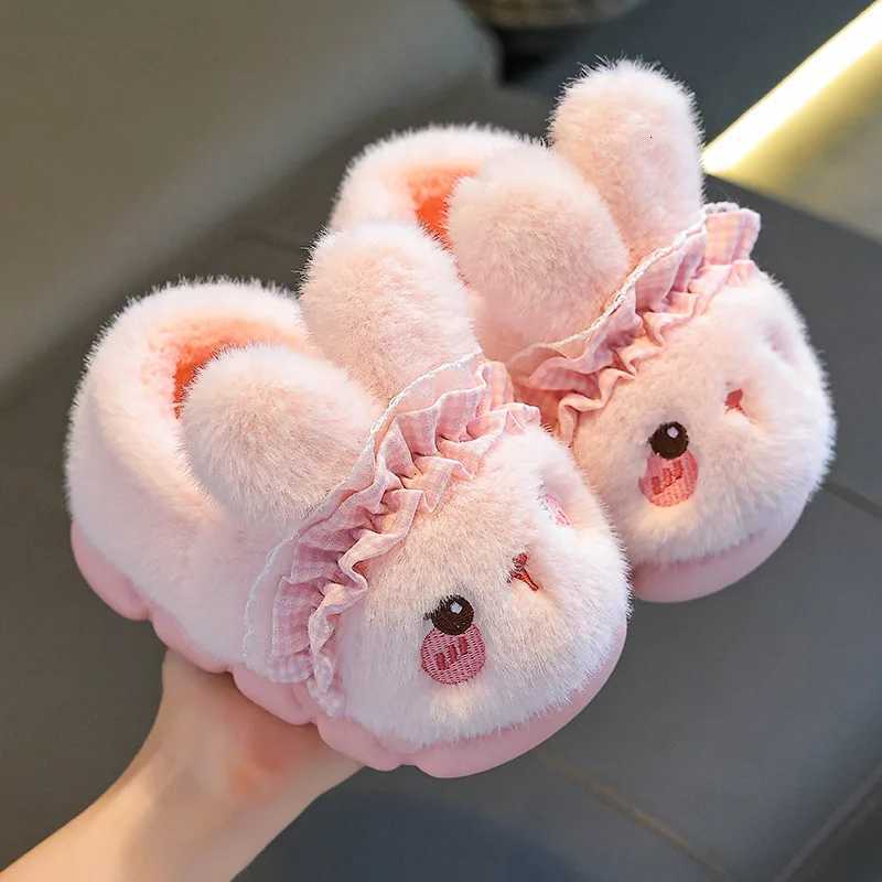 Winter Plush Slippers with Rabbit Design - Warm Fleece-Lined House Shoes Cute Animal Slides with Closed Back for Women Girls S260305