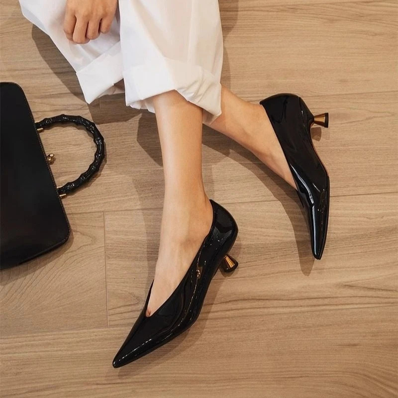 er Patent Leather Pointed Toe Women Pumps Shoes Fashion Shallow Slip On 2026 Spring Autumn Dancing Party Low Heel Shoes 260303