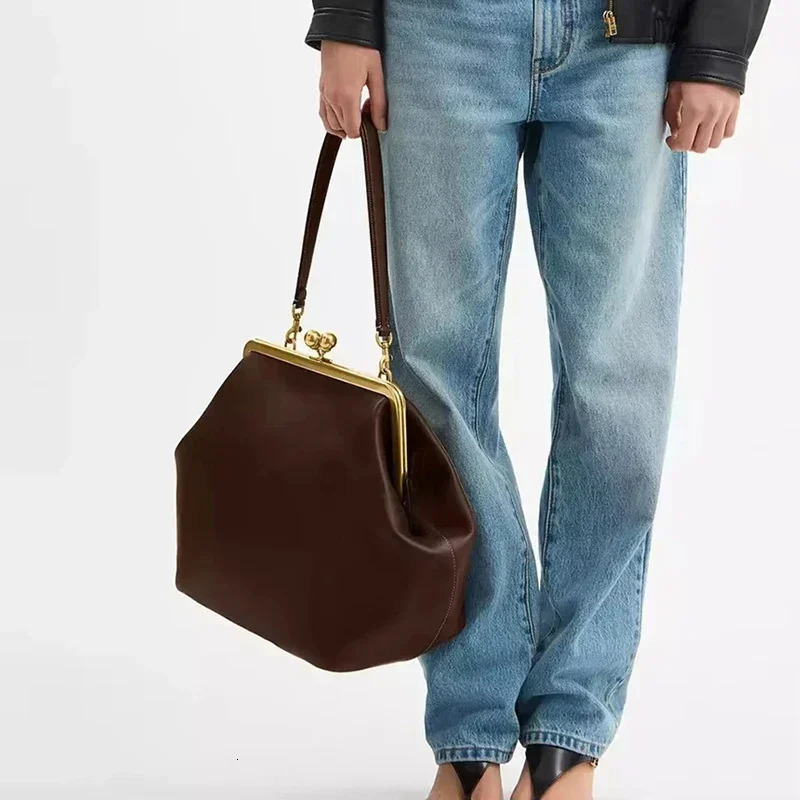 Shell Clutch Clip Bags For Women y ner Handbag And Purses Fashion Ladies Large Capacity Evening Shoulder Bag 260228