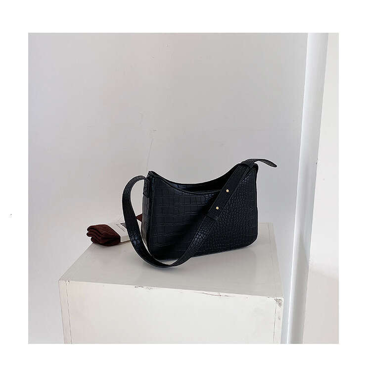 Women's High-End New 2026 Fashion Trend Single Shoulder Small Square Crocodile Pattern Ladies Handbag Underarm Bag