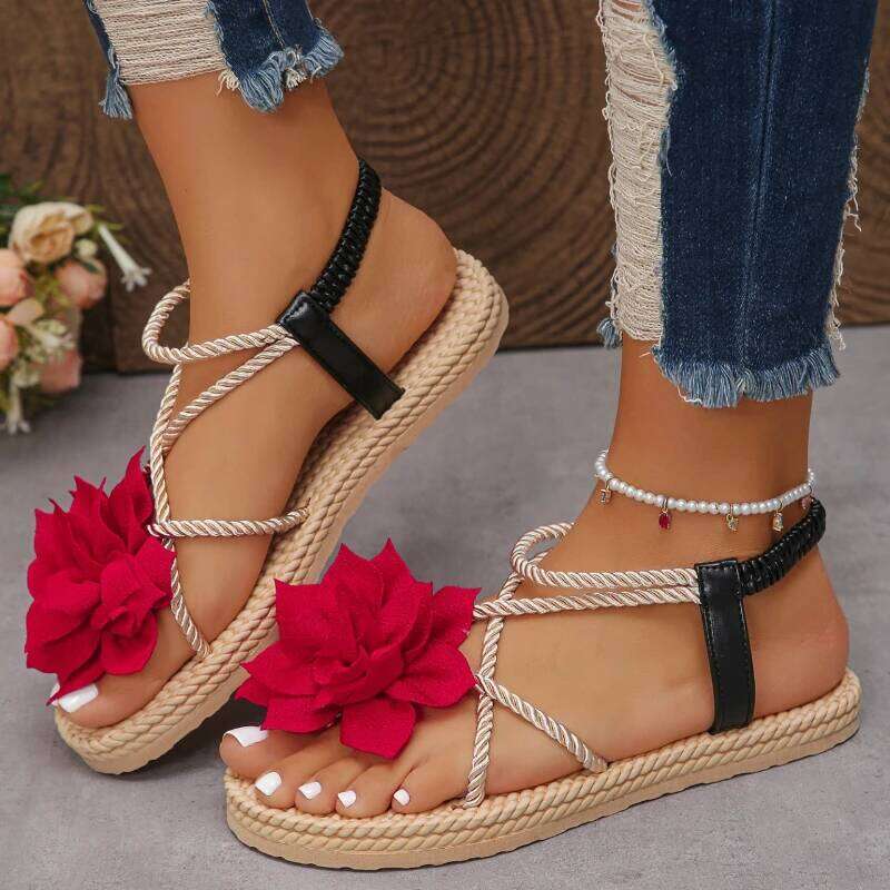 2026 Summer New Women's Fashion Casual Open toed Outdoor Non slip Wear resistant Beach Sandals