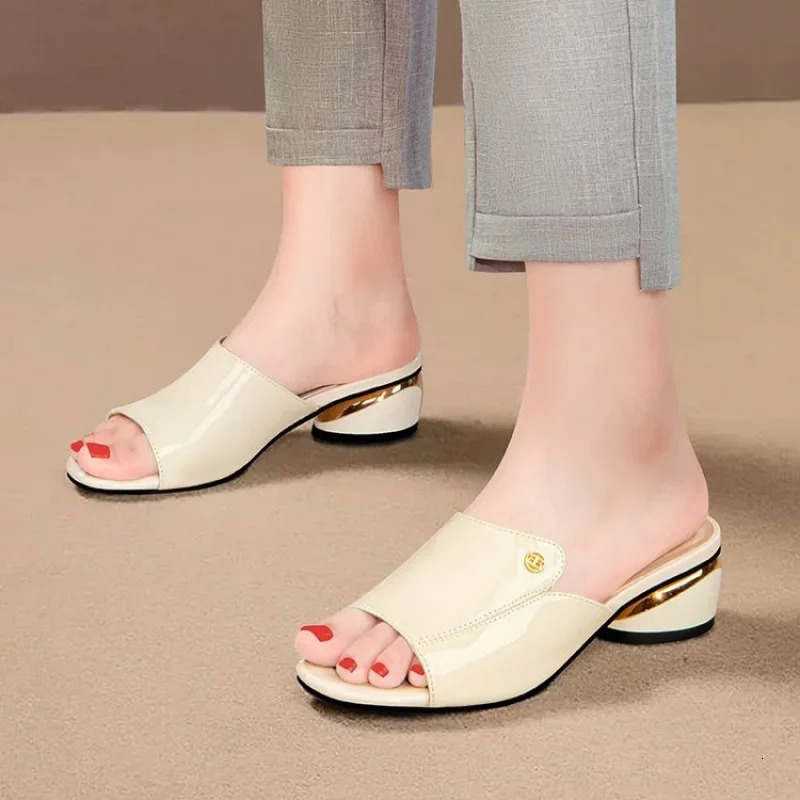 Womens Shoes Fashion Red Sexy Womens Slippers PU Soft Leather Ladies Comfortable Sandals Suitable for Girls Pantuflas Mujer 260305