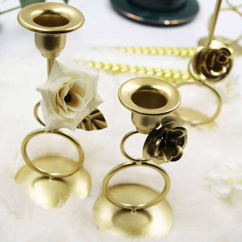 Nordic Rose Candlestick Metal Iron Crafts Wedding Candelabrum Flowers Ring Wax Candle Stand Dining Table Center Piece Decoration XJ260305