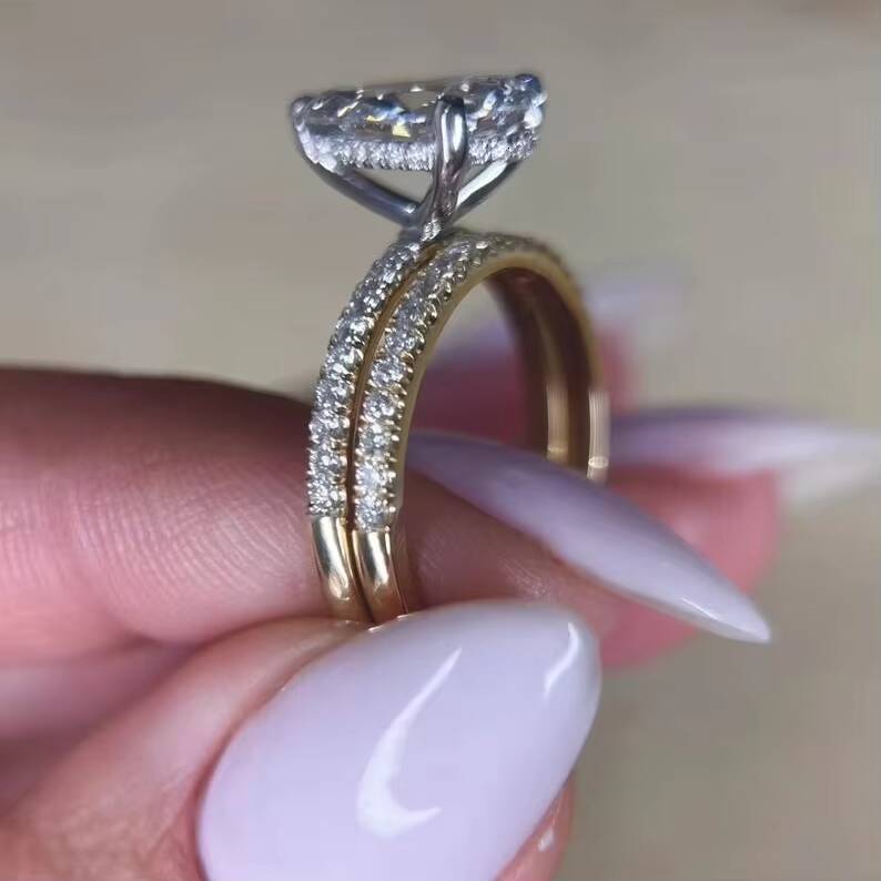 250 Ct E Color VS1 IGI CERTIFIED Lab Grown Pear Cut Lab Diamond Hidden Halo Engagement Ring Set