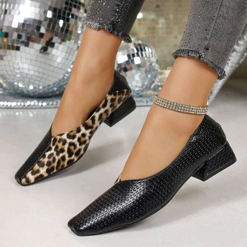 2026 Spring New Women's Square Toe Flats Leopard Print Design Fashion Casual Comfort Sneakers