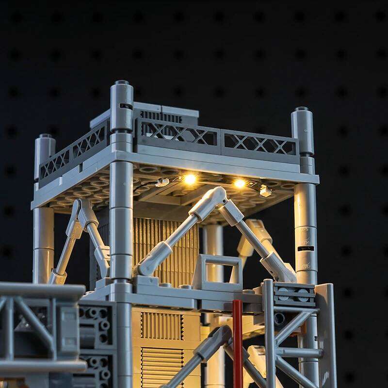 The Vonado LED 10341 set is suitable for Artemis Space Launch System building blocks including lighting accessories only Z260306
