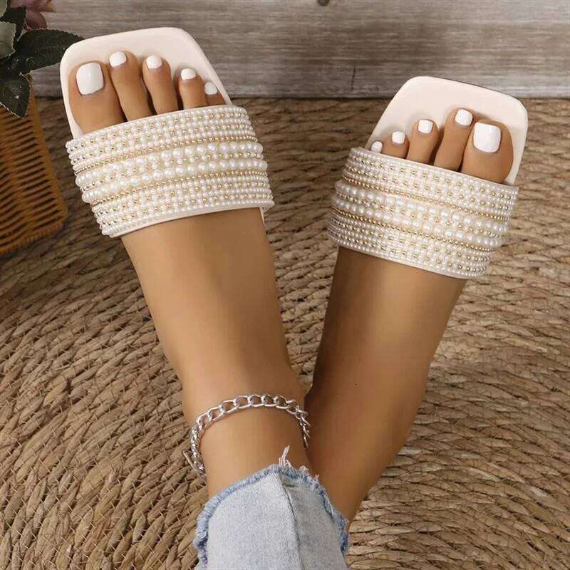 Summer 2025 new fashionable casual women's shoes, plus size comfortable pearl decoration solid color flat slippers