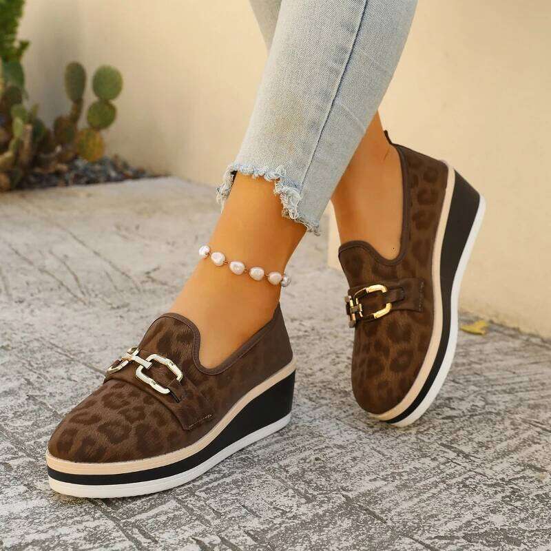 2026 New Women's Fashion Trend Anti slip Sports Outdoor Simple and Comfortable Casual Shoes