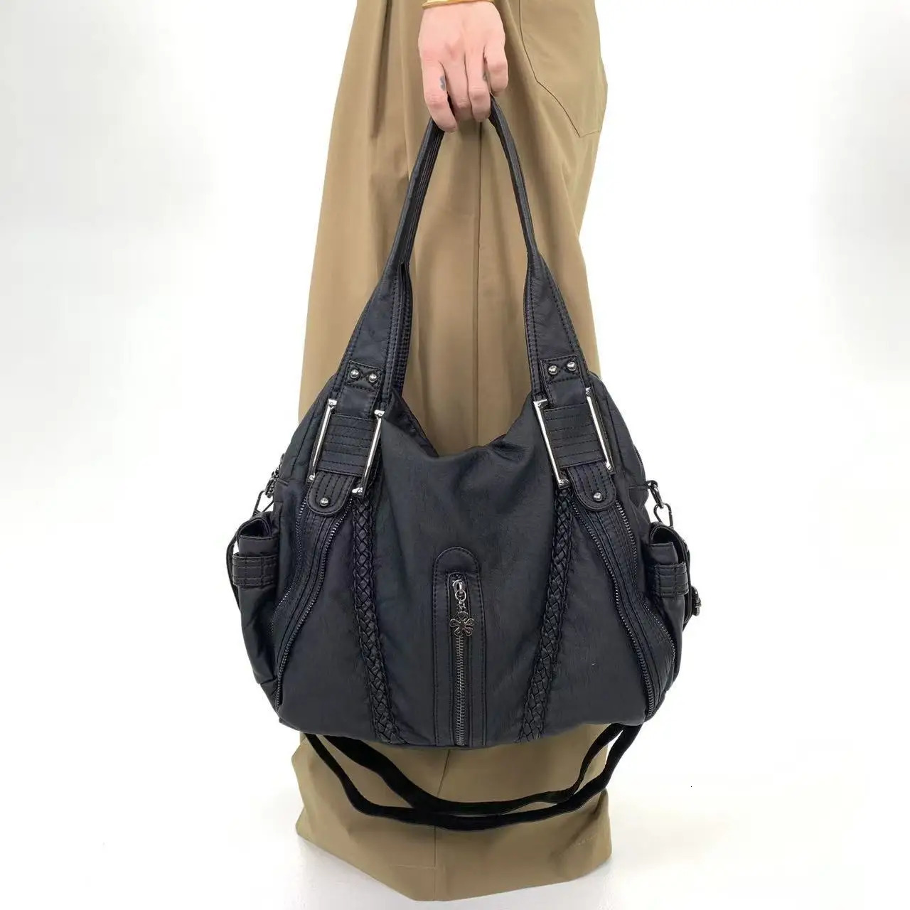 Ladies street Y2K personalized punk vintage tote bag with large capacity and multiple pockets vintage crossbody handbag 260306