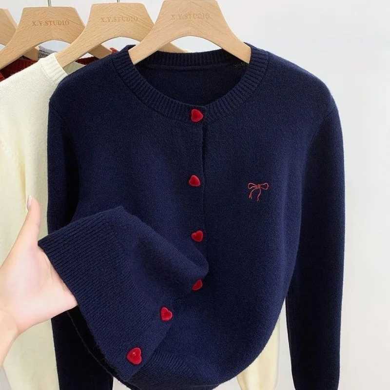 2025 Womens Autumn Embroidery Bow Knitwears Fashion Long Sleeve Heart Button Comfortable Cardigan Top Korean Ladies Sweaters M260306