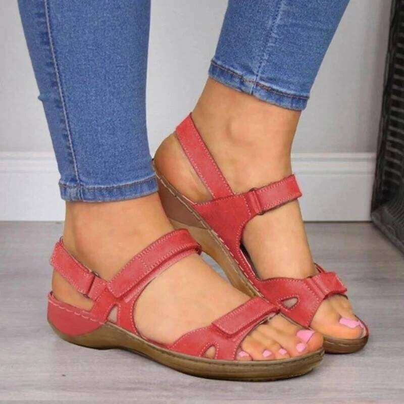 2025 New Women Summer Cool Flat Sandal Air Permeable Open Design Low Heels Walking Toe Corrector Platform Sandals