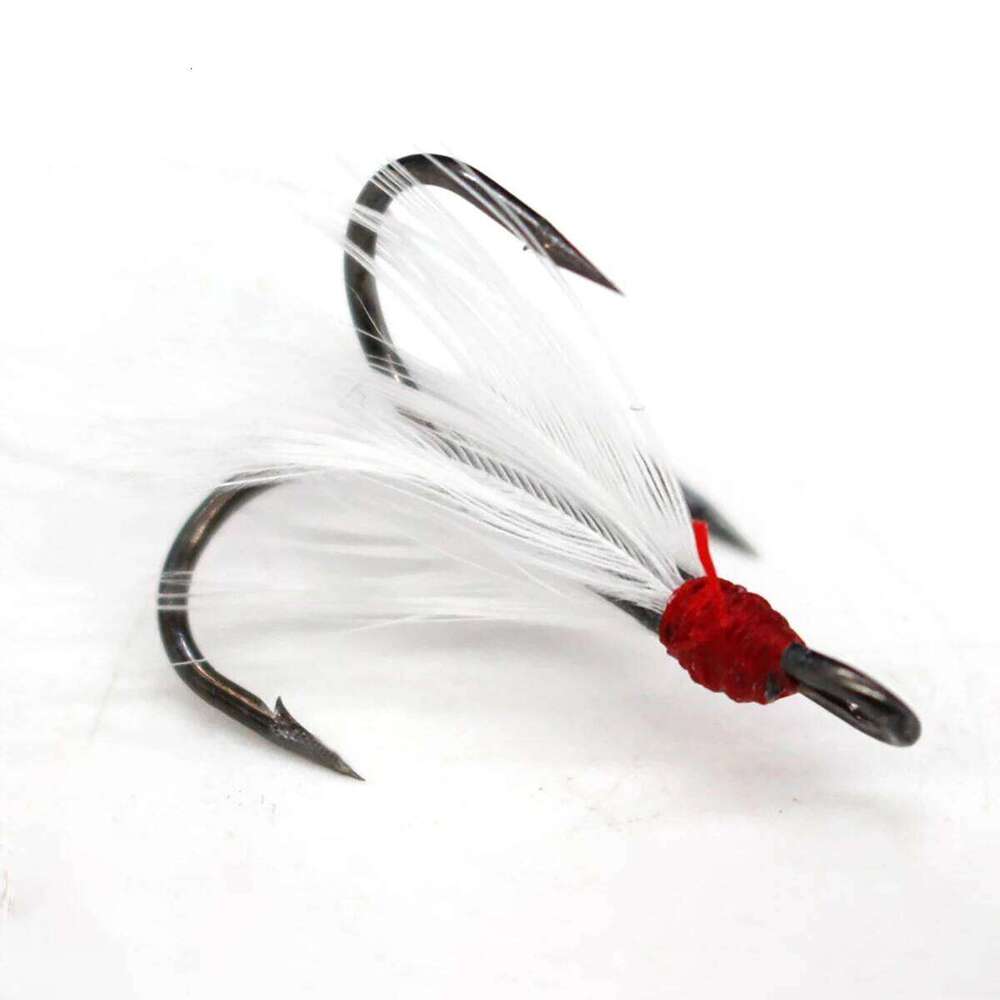 10Pcs Dressed Feathered Treble Fishing Hooks Carbon Steel Barbed Sharp Triple Fishhook Sea Accessories With Feather S260305
