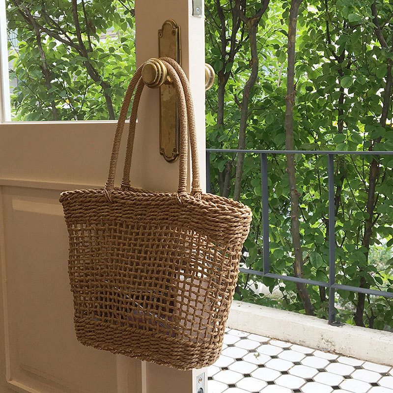 2026 New Straw Bag Rattan Bag Beach Summer Vacation Handheld Shoulder Hyuna Luxury Handbag Handwoven Women's Bag