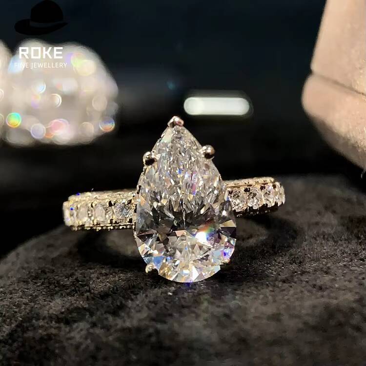 Pear-cut Lab-grown Diamond IGI Certified Prong-set Design Bespoke 9K-18K Gold 402ct Diamond Ring Bridal Jewellery Gift