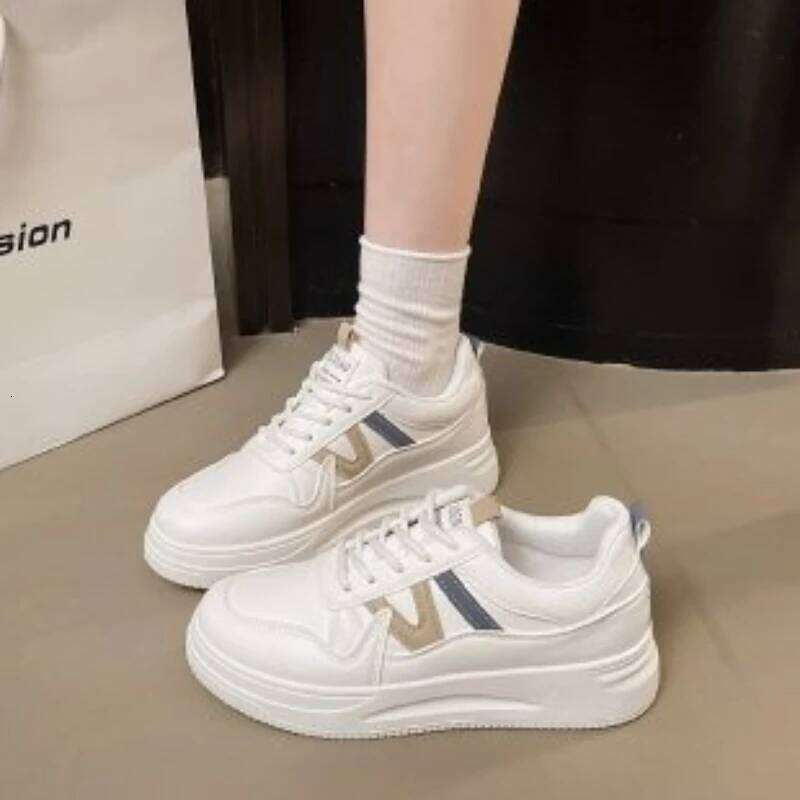 2026 Spring and Autumn New Women's Casual Wear resistant Breathable Sports Comfortable Versatile Shoes