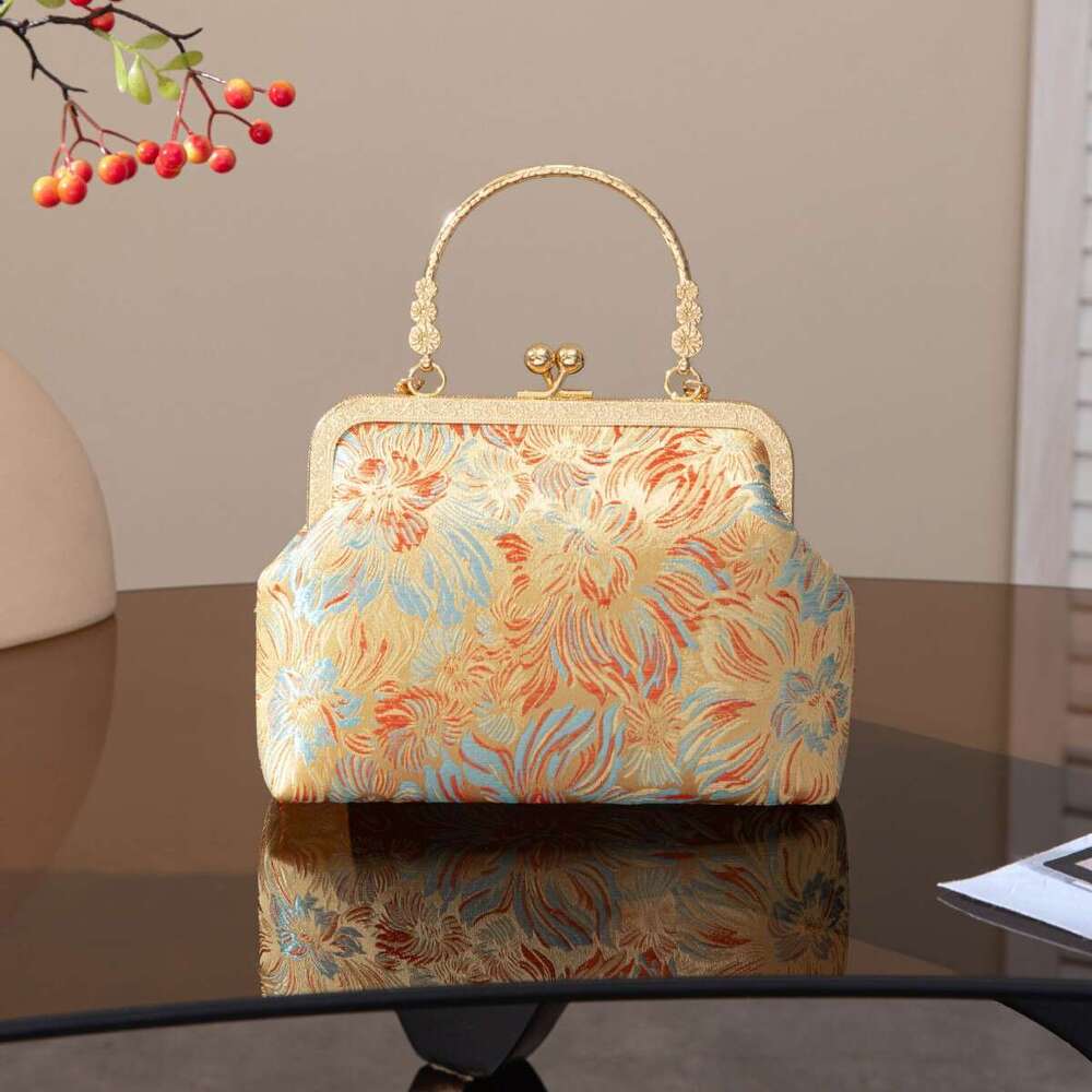 Tote Handbag New Song Brocade Retro Floral Cheongsam Evening Women S National Style Crossbody Small Chain Party Bag