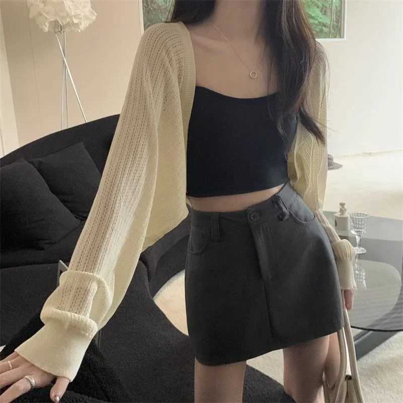 Fashion Hollow Out Sunscreen Cardigan Women Lantern Sleeve Thin Short Knitted Cardigans Woman Elegant Simple Crop Smock Top M260306