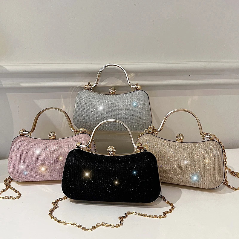 Evening party bags This year there is a trend for sophisticated and feminine womens There are simple buttoned small bag 260227