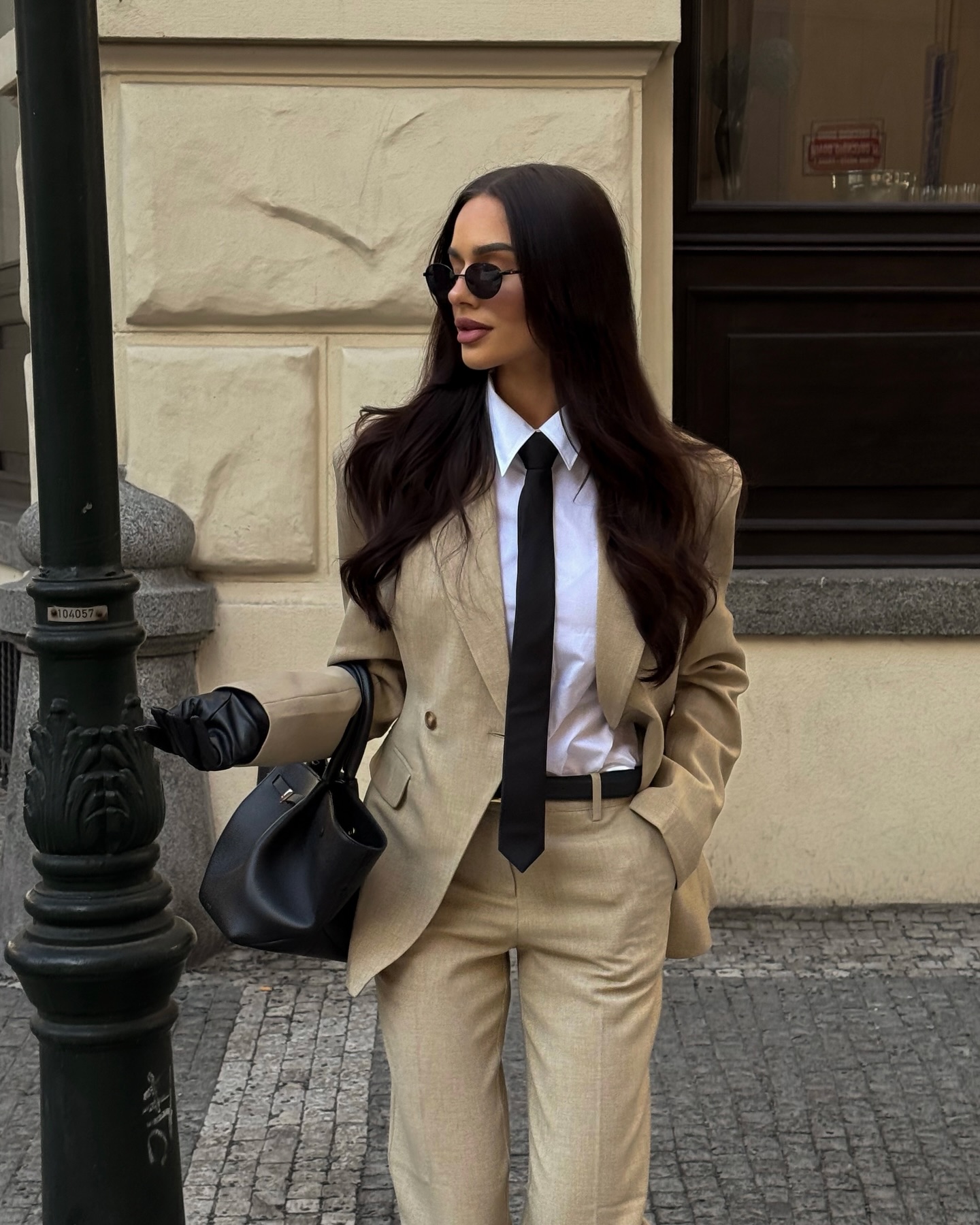 Women's Prom Dresses Suit Gowns Elegant Appliques Peaked Lapel Jacket Pants Suit For Female Satin 2 Pieces Suit Customized 39