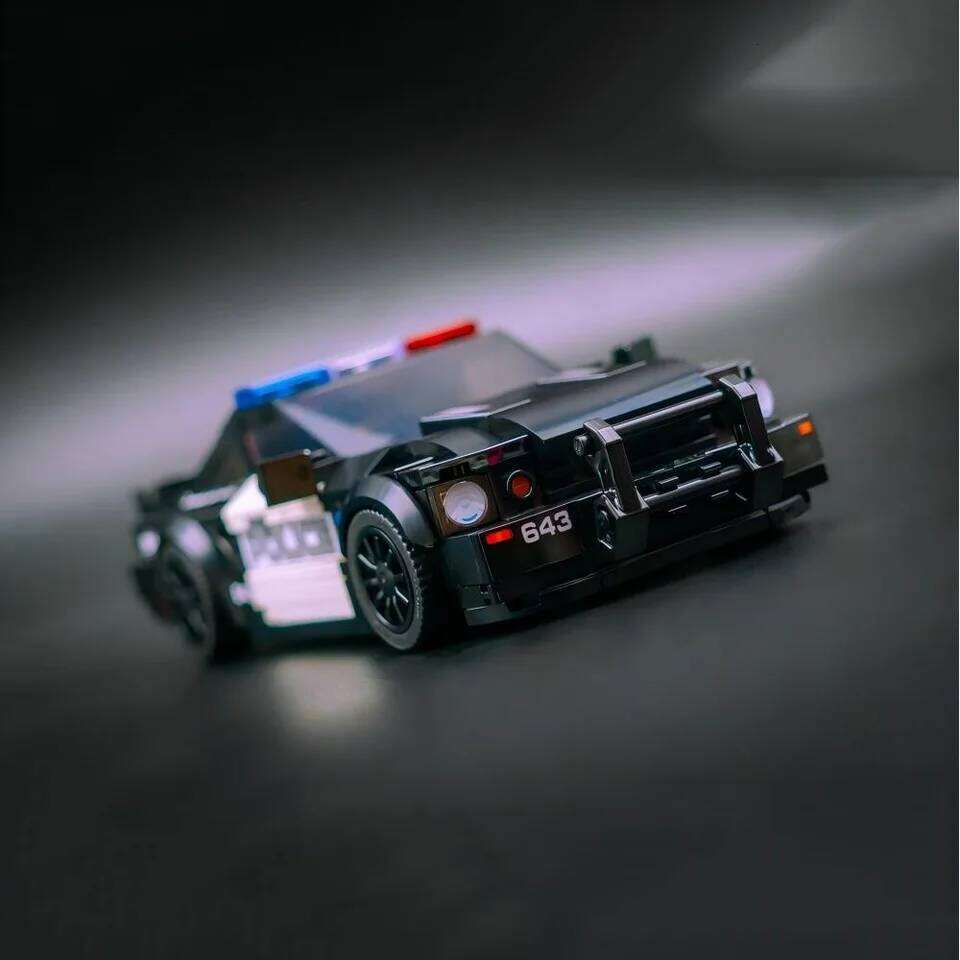 399PCS MOC DIY Saleen S281 Barricade Display Board and Partner Building Block City Vehicles Toy Brick Children's Birthday Gift Z260306