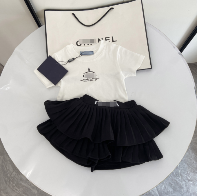 Toddler Girls Summer Outfit Set, Short Sleeve Letter Print Top + Layered Cake Skirt 2Pcs