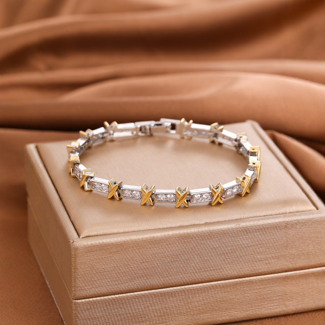 Bracelet Niche Design Light Luxury Zircon Bracelet For Women Ins Cold Style Personality Bracelet Fashion High-End Versatile Best Friend Jewelry Bracel