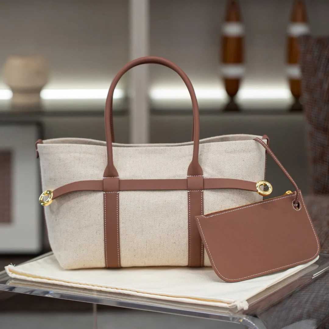 Tote-style Leather Shoulder Bag Bucket Bag for Commuting to Work Briefcase Minimalist Soft Durable Large Capacity H260306