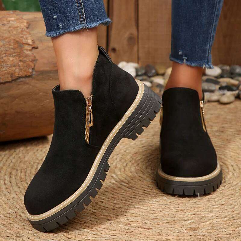 2026 new hot selling simple fashionable short plus size thick soled comfortable and non slip women's boots