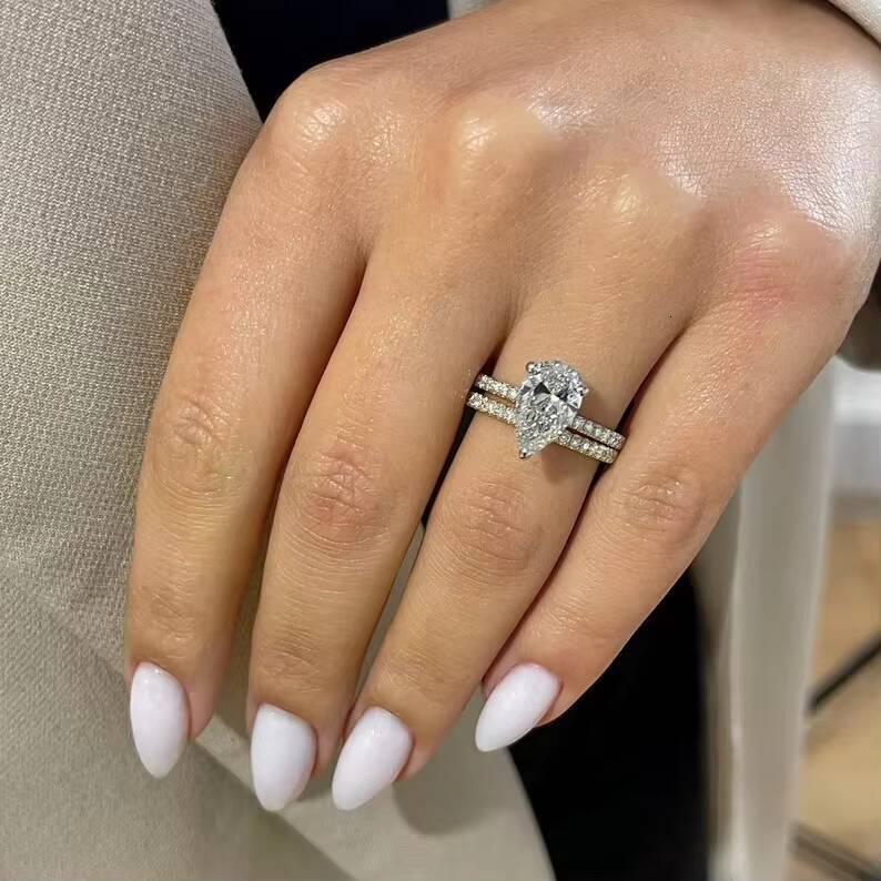 250 Ct E Color VS1 IGI CERTIFIED Lab Grown Pear Cut Lab Diamond Hidden Halo Engagement Ring Set
