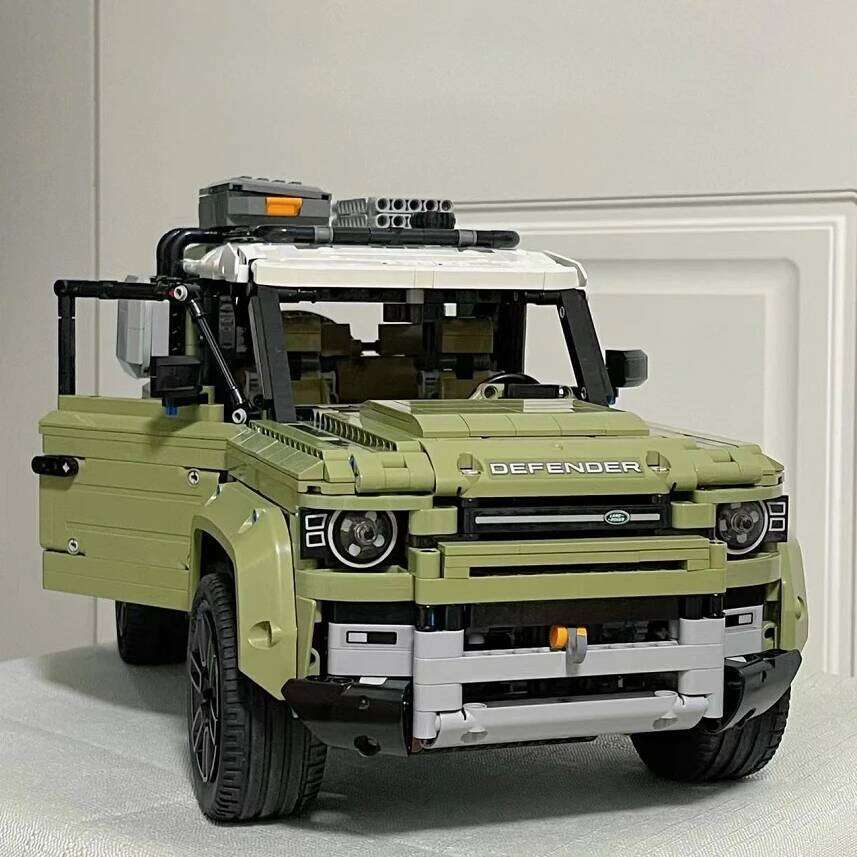 2573PCS 1:8 Technical Defender Off Road Car Building Blocks Assemble Bricks SUV Vehicle Toys Gift For Children Kids Z260305