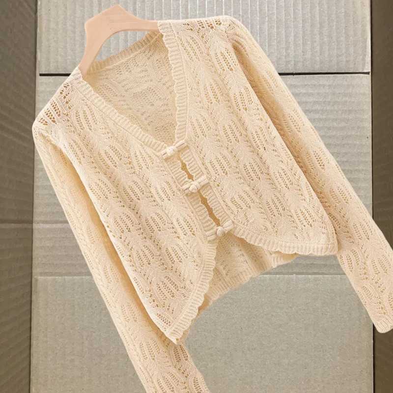 Cardigan Thin Ice Silk Ladies Jacket 2025 Summer New Long-Sleeved Short Hollow Sunscreen Shawl Women Coat Thin And Light Outside M260306