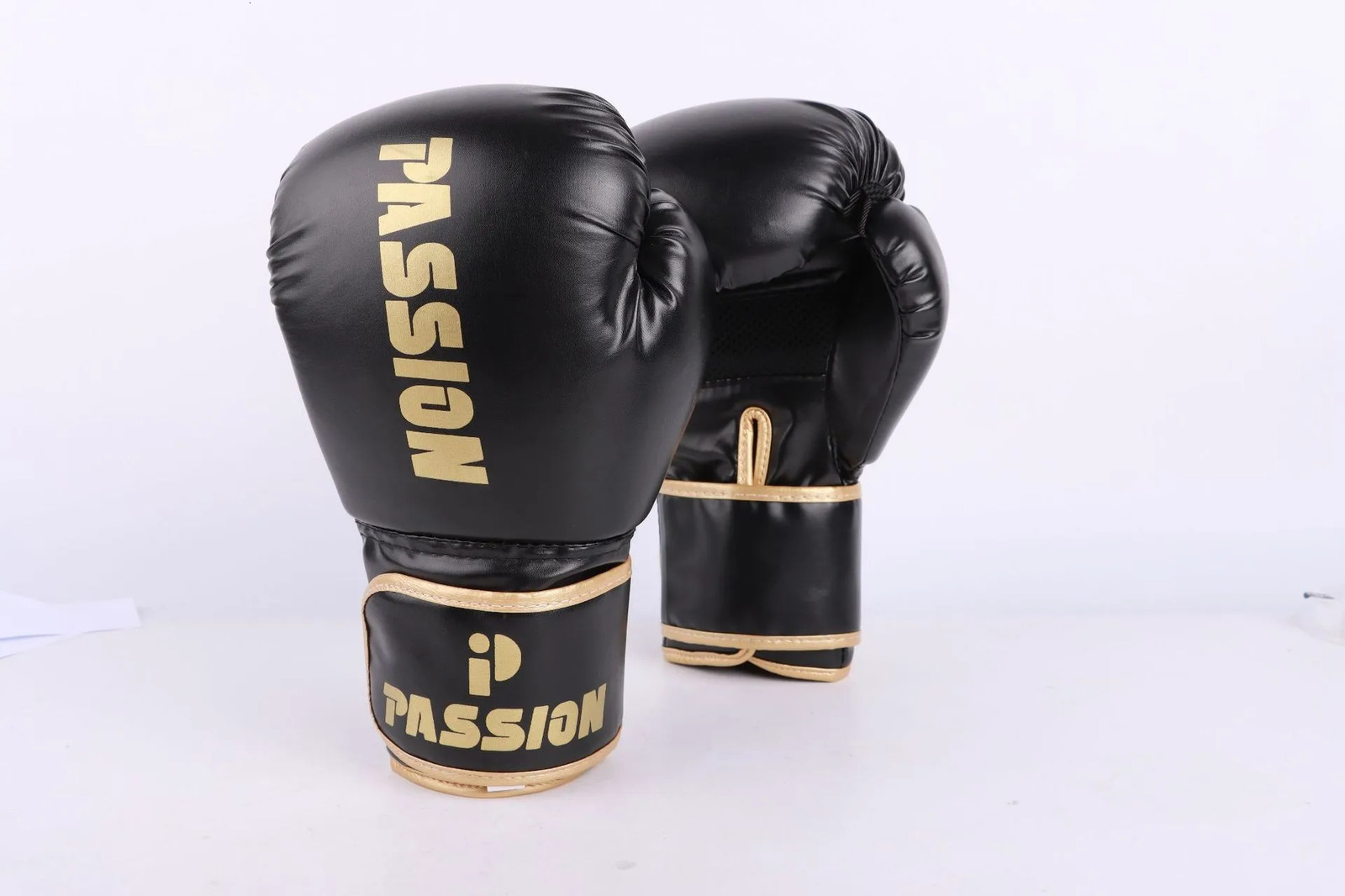 PU leather breathable boxing gloves6oz8oz10oz12oz14oz16oz Kids Adult professional Taekwondo and Muay Thai training 260228